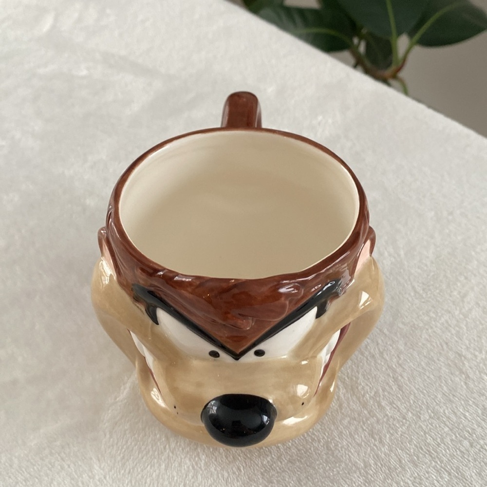 Taz Vintage Tasmanian Devil Looney Tunes 3D All Teeth 1995 (30 year old) Mug. - Picture 4 of 9